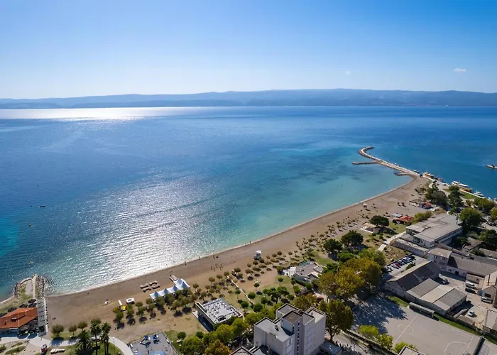 B2b With Heated Pool And Panoramic Sea Views Omiš