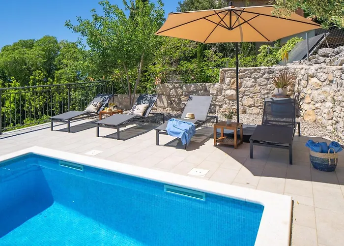 B2b With Heated Pool And Panoramic Sea Views Villa *