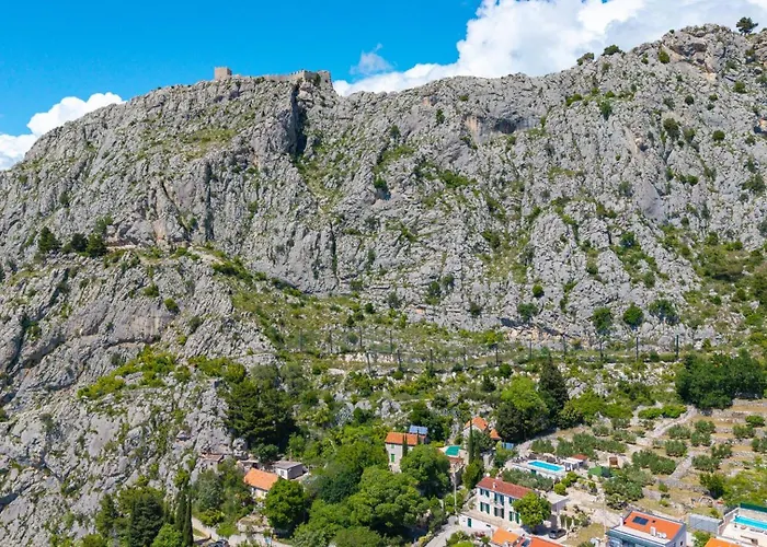 Villa B2b With Heated Pool And Panoramic Sea Views Omiš