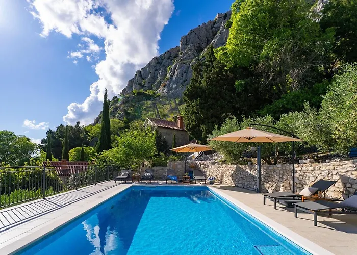 B2b With Heated Pool And Panoramic Sea Views Villa Omiš