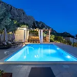 B2b With Heated Pool And Panoramic Sea Views * Omiš