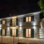 B2b With Heated Pool And Panoramic Sea Views Βίλα