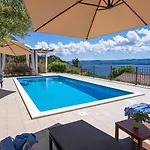 B2b With Heated Pool And Panoramic Sea Views * Omiš