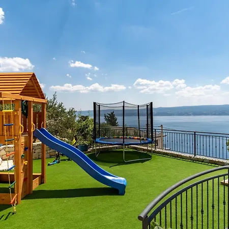 B2b With Heated Pool And Panoramic Sea Views Villa *