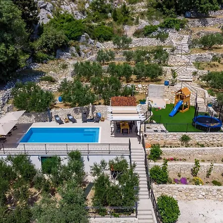 B2b With Heated Pool And Panoramic Sea Views * Omis