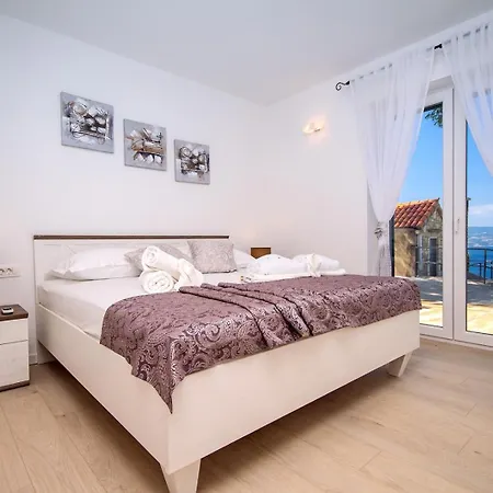Villa B2b With Heated Pool And Panoramic Sea Views Omis