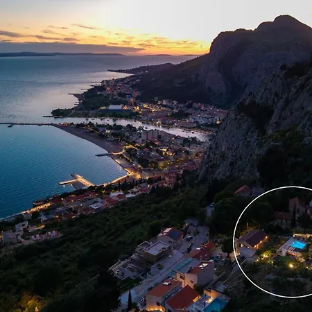 Villa B2b With Heated Pool And Panoramic Sea Views