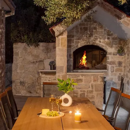 B2b With Heated Pool And Panoramic Sea Views * Omis