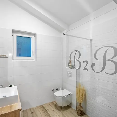 Willa B2b With Heated Pool And Panoramic Sea Views Omiš