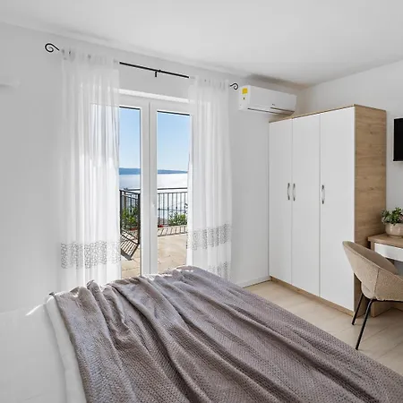 B2b With Heated Pool And Panoramic Sea Views * Omis