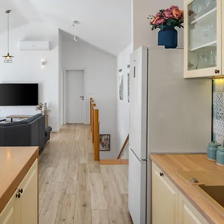 Villa B2b With Heated Pool And Panoramic Sea Views *