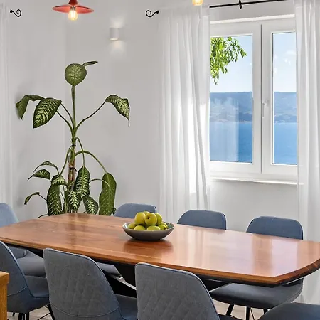 B2b With Heated Pool And Panoramic Sea Views