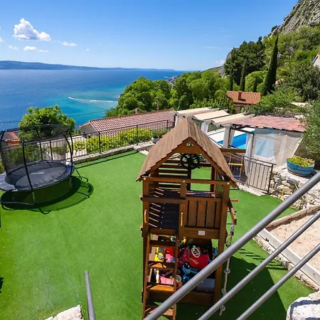 B2b With Heated Pool And Panoramic Sea Views